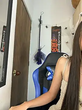 Milleradhara24 - on all fours and spanking
