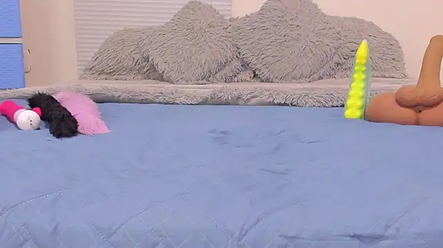 Francesca_Skuirt - TENTACLE DILDO PLAY + MULTISQUIRT