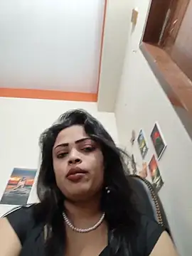 Pinky-2 - Oiling My Sexy Pussy Hole