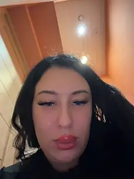 AdinaKan - BIG squirt💦💦naked show holes close