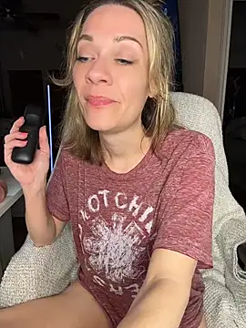 EdenDelilah1 - Lotion on TIts