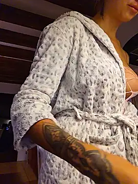 Kylie_blck - Pussyfingering+1PIC