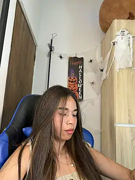 Milleradhara24 - on all fours and spanking