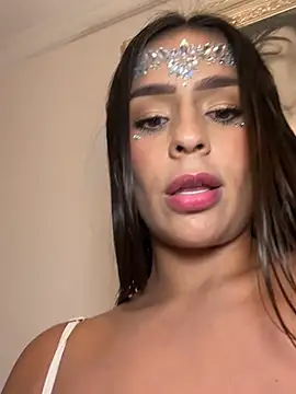 Mau_White - show tits and GLT 4PHOTOS TOPPLES
