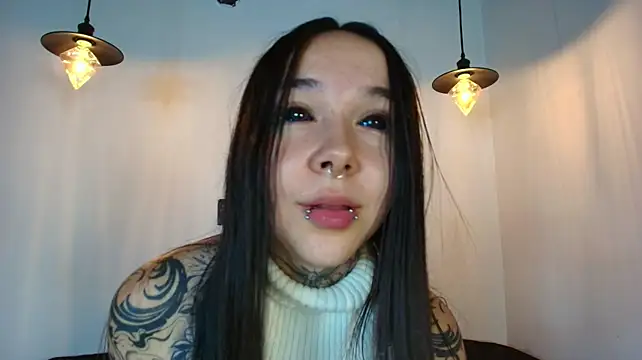 Alien_eyes09 - Milk in my mouth
