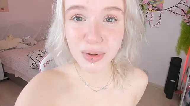 Mia_WaterFall - MAKE ME SQUIRT INTO THE CEILING