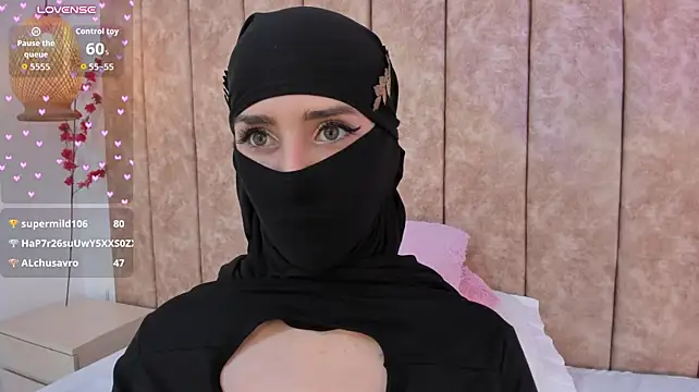 Rawiya - show ass