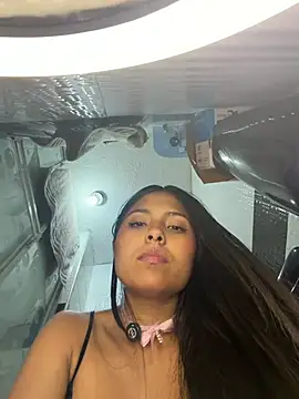 Littlee_Lucy - show ass