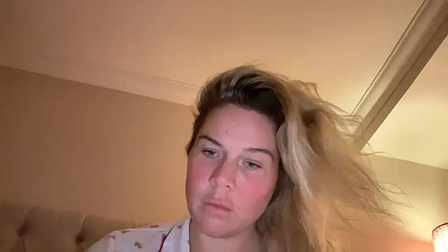 Erincheshire - LT GETS 2 SEX TAPES + SNAP