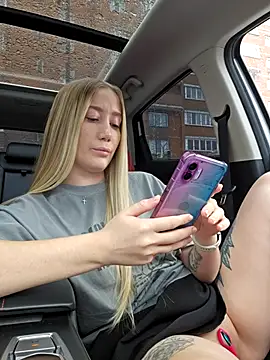 SvetLive - Squirt in car 💦💦💦