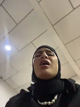Aisha_k - 2 fingers in the vagina