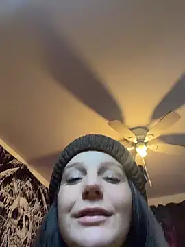 Royal9123 - Need new Nails guys.. Make me squirt