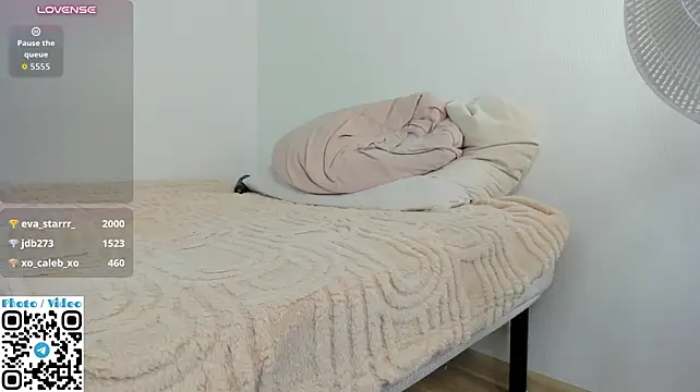 Helen__spark__ - play with my booty