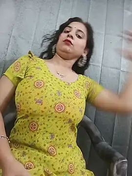 Lovely-girl99 - Full body massage with oil 🫦🫦💦🦵🏻😋