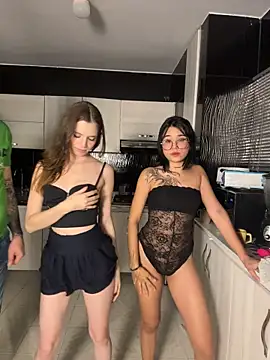 Kevin_hotgirls - lick pussy and squirt x2