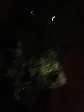 Mommy-Hot - Strange Touch my Tits In the park