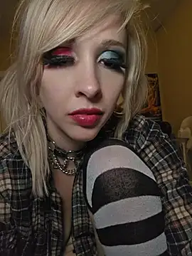 AmethystFoxx - Try to fist (train) lst tip picks hole