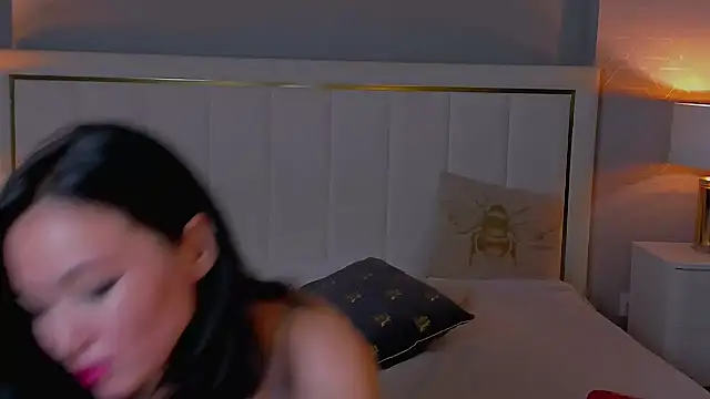 LucieLee - naked 10 min