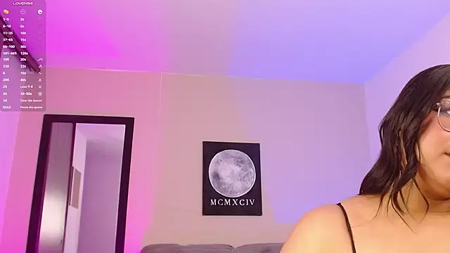 AlexaKimm - Show boobs + Oil