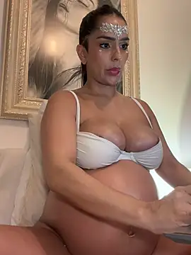 Mau_White - show tits and GLT 4PHOTOS TOPPLES