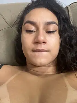 Yummi_bigclit - Fuder cuzinho com consolo
