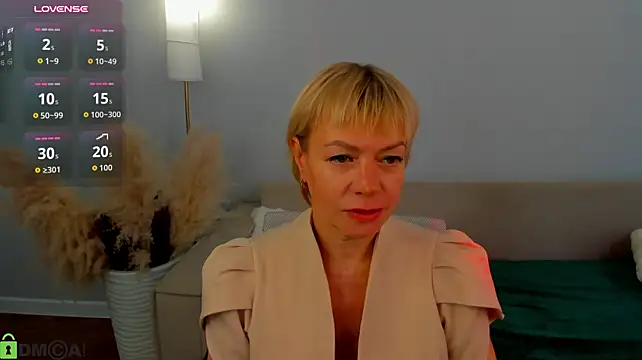 Ann_Annise - Spank my ass in Doga position 10 times