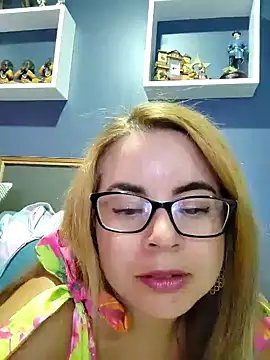 MilfLuna - Masturbation with my fingers, very hot