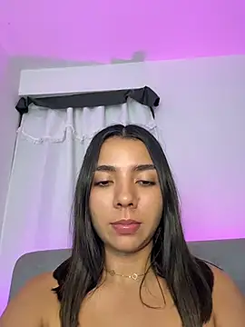 Isabella_vega1 - Show crema