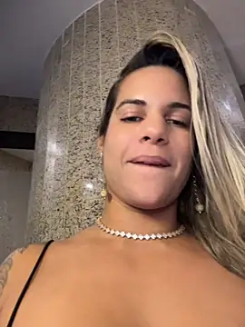_Ninja_ - Socar Dildo no cuzinho no carro