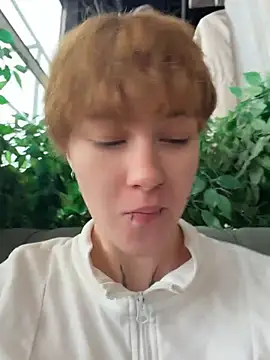 IceMur - Dildo in pussy