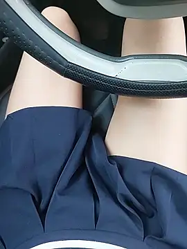 Cherry3022 - Tease me wet in public