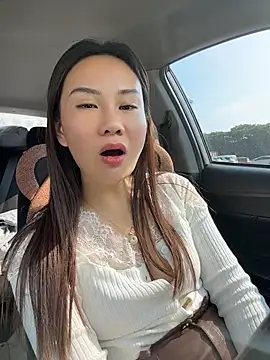Yioyio-666 - jj抽插1分钟，最后完成任务可得小粉控制1分钟