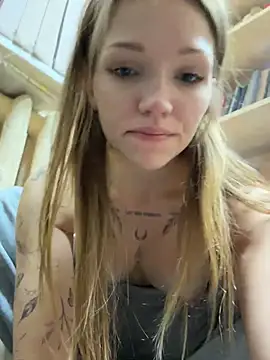 StreetSquirt - play with panties straps+cameltoe