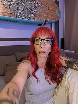 Ruby_Rebel - 5 min topless