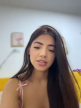 GoodGirlGoneBack - RUB MY TINY PUSSY WITH FINGERS