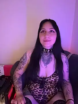 NyxNoire666 - slaps hard in face