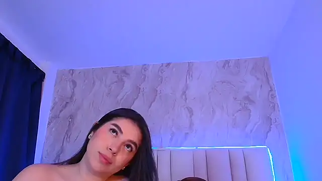 IsabellaAnngel - Shake Bootty + Play Nippless..😏