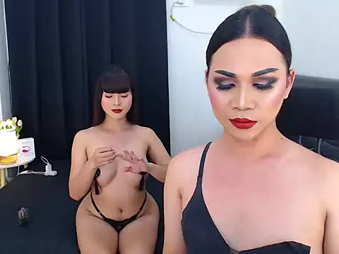 CarlaXFrancine - cum show