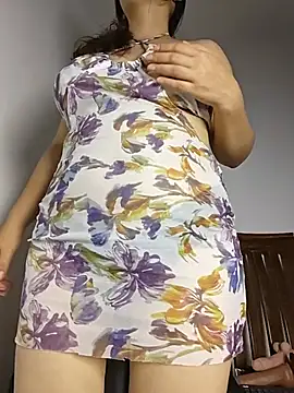 Kitty_Kalifa - Squirt +link con 3 min (tiked 16 )