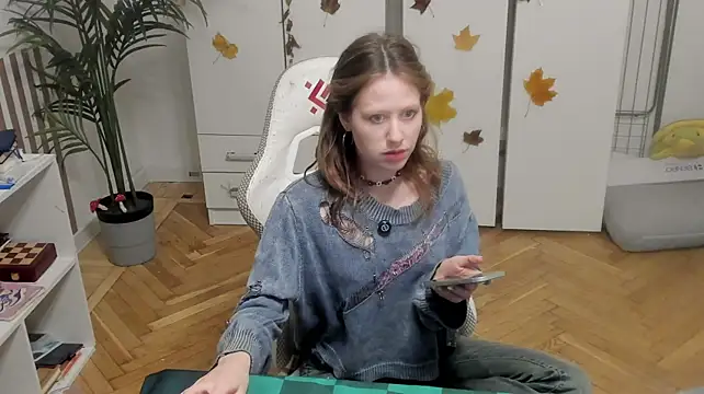 Silly__Milly - completely naked