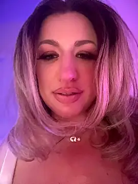 Miamellycious - striptease+ oil show +dildo TS💦