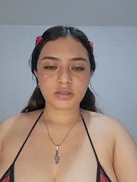 CHLOE_02 - Show ass and pussy