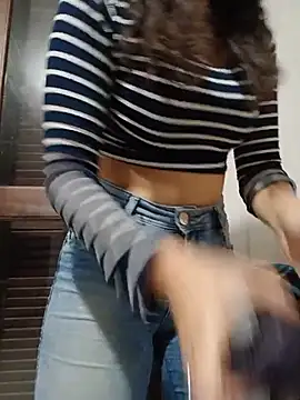 Lupita_sol - Masturbation dildo in pussy