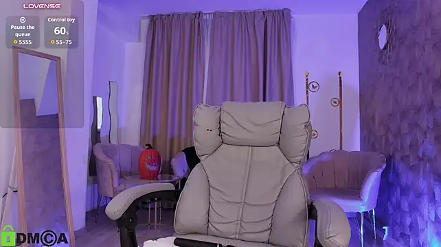 NatashaJade - The more I take off, the hotter it gets
