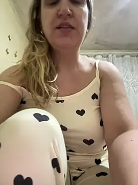 Bia_sexynovaes - Bia quica no pau de 4