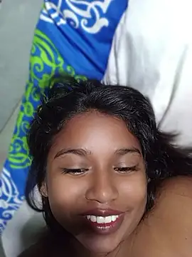 WillowLoveXo - 🍒Play with my tits🍒