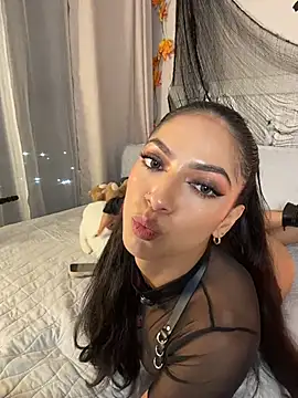 Celeste_Amber - Sexy twerk with oil on my ass 🔥