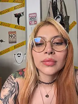 YunoRose_ - dildo play + squirt