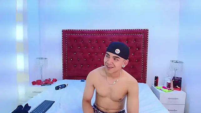 Jaden_and_sofia - Show a close-up of a pussy 🍒🔥