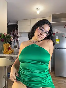 Gia_cutee - dance for you :)
